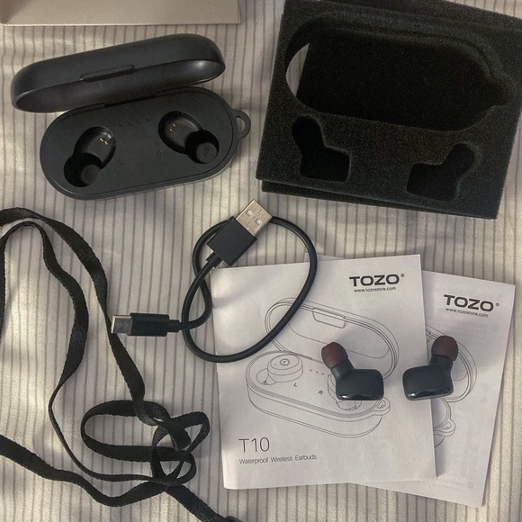 TOZO T10 Bluetooth 5.3 Wireless Earbuds with Wireless Charging Case Black - Picture 4 of 8